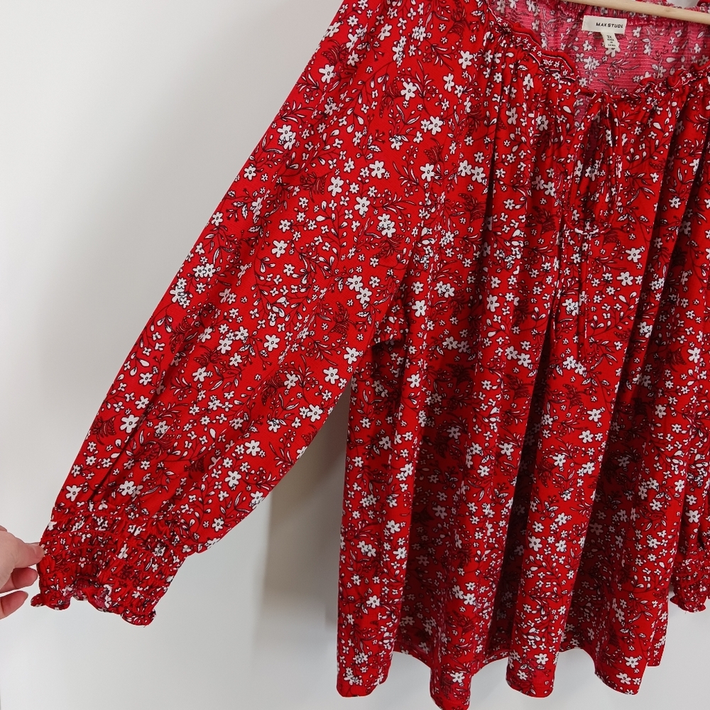 Max Studio Floral Keyhole Blouse - Picture 3 of 5